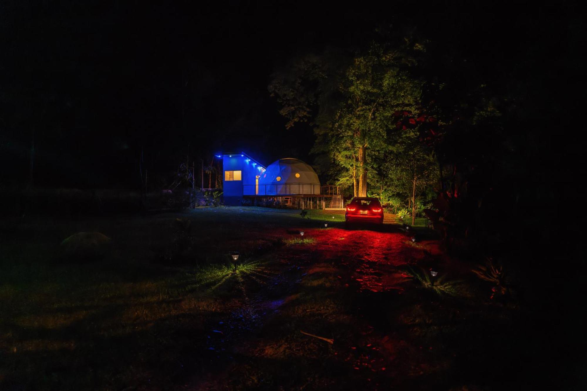 Bitzu Dome-Bijagua Riverside Glamping מראה חיצוני תמונה